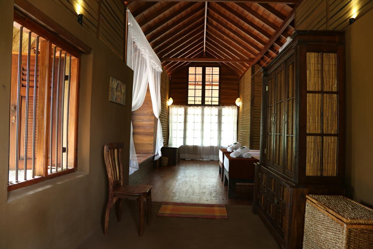 Отель Athreya Ayurveda Ashram Хабарана Экстерьер фото